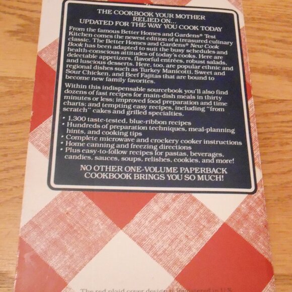 Better Homes & Gardens New Cookbook 10th Edition Paperback 1989 Bantam Books - Picture 3 of 5